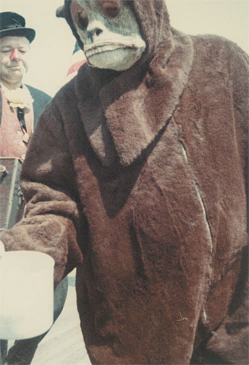 Иллюстрация к книге — Карта дней [i_014.jpg]