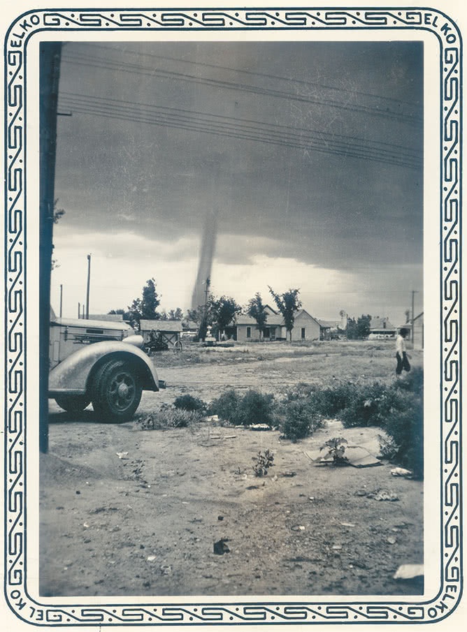 Иллюстрация к книге — Карта дней [i_050.jpg]