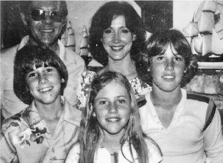 Иллюстрация к книге — Три недели с моим братом [i_002.jpg]