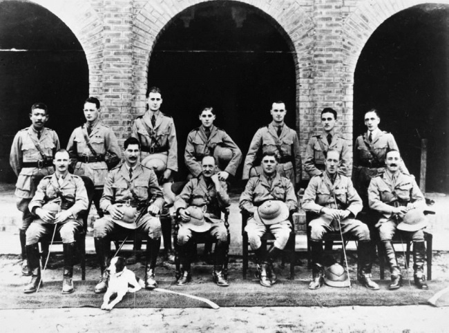 Иллюстрация к книге — Джордж Оруэлл. Неприступная душа [i_016.jpg]