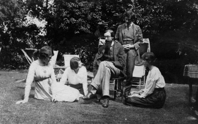 Иллюстрация к книге — Вирджиния Вулф: "моменты бытия" [i_019.jpg]