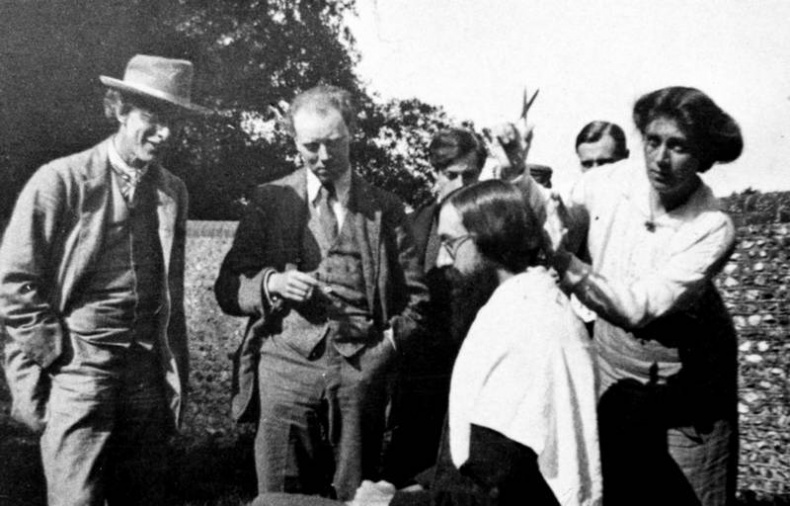 Иллюстрация к книге — Вирджиния Вулф: "моменты бытия" [i_020.jpg]