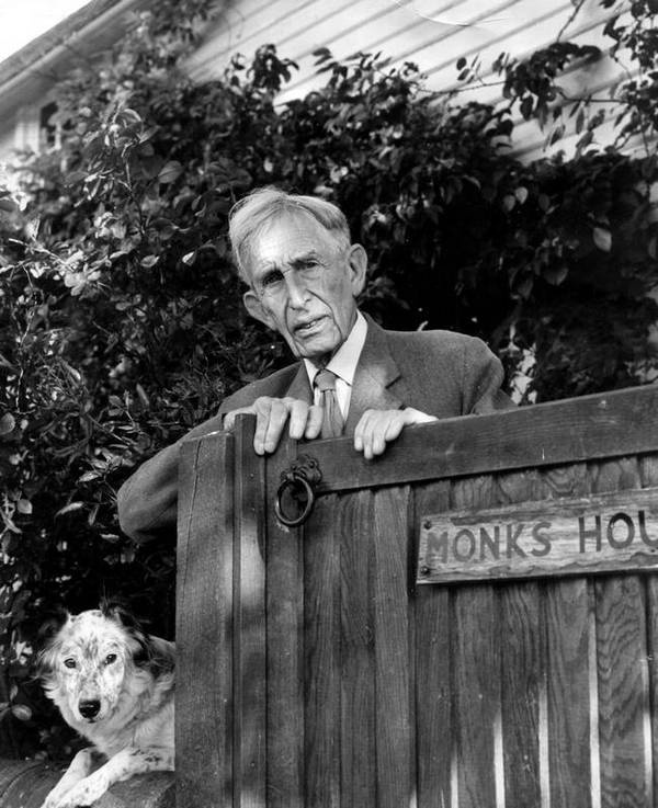 Иллюстрация к книге — Вирджиния Вулф: "моменты бытия" [i_037.jpg]