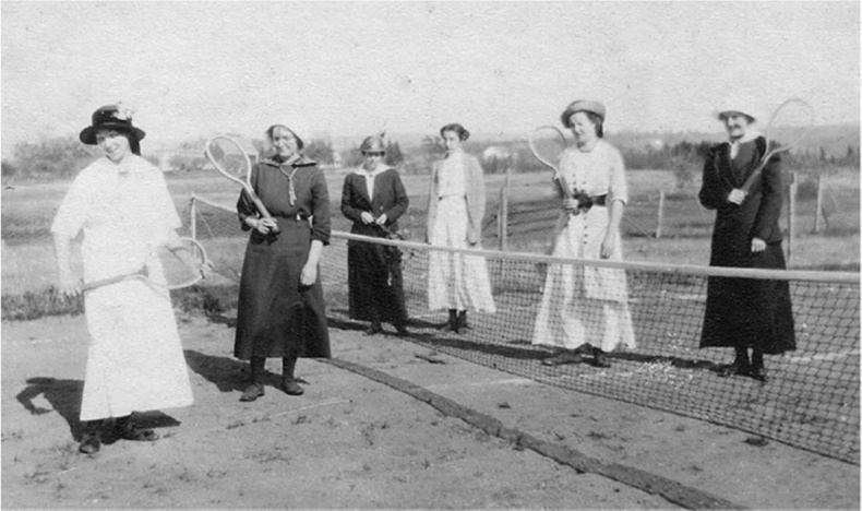 Иллюстрация к книге — Кроссовки. Культурная биография спортивной обуви [i_011.jpg]