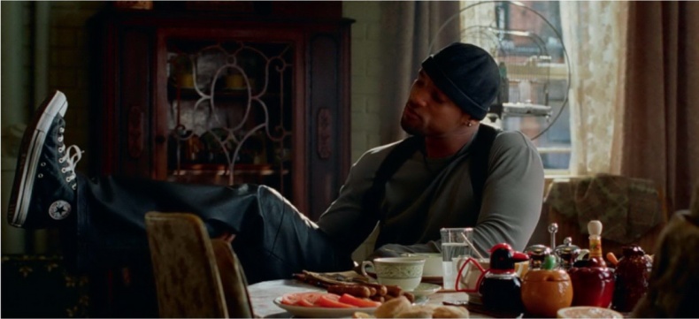 Иллюстрация к книге — Кроссовки. Культурная биография спортивной обуви [i_062.jpg]