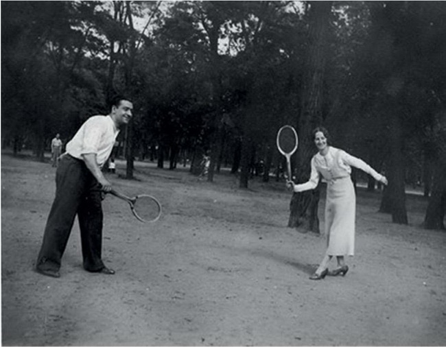 Иллюстрация к книге — Кроссовки. Культурная биография спортивной обуви [i_095.jpg]