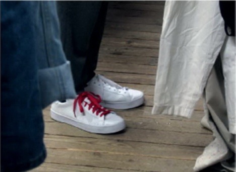 Иллюстрация к книге — Кроссовки. Культурная биография спортивной обуви [i_108.jpg]