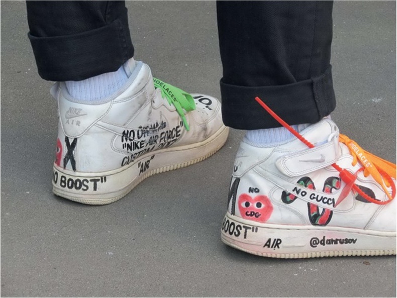 Иллюстрация к книге — Кроссовки. Культурная биография спортивной обуви [i_110.jpg]