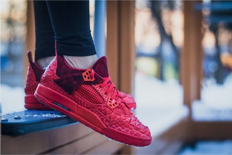 Иллюстрация к книге — Кроссовки. Культурная биография спортивной обуви [i_174.jpg]