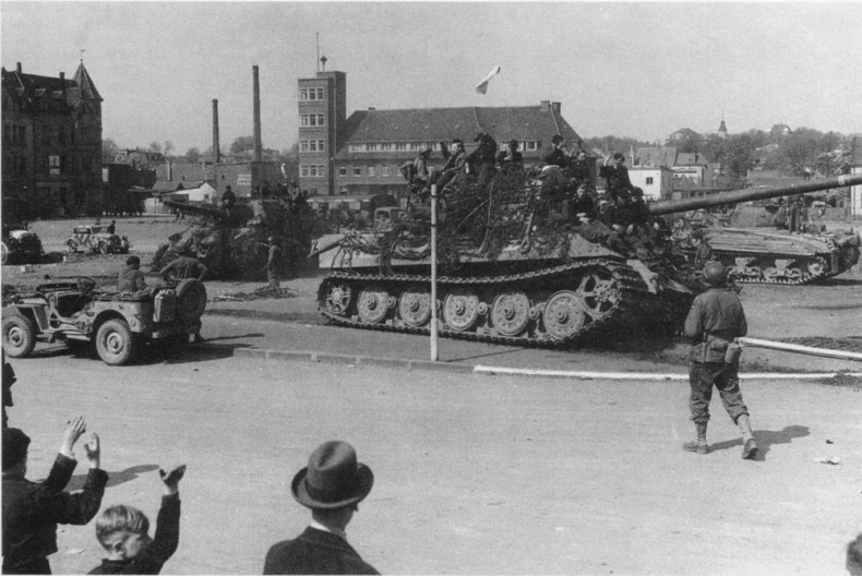 Иллюстрация к книге — «Ягдтигр» самый большой истребитель танков [img_73.jpg]