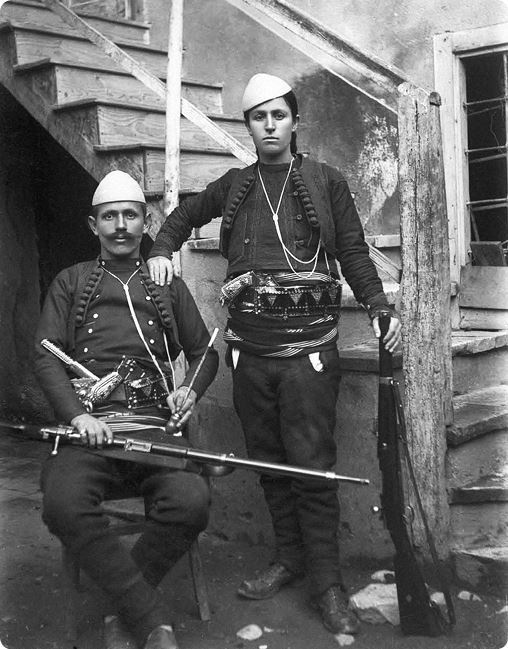 Иллюстрация к книге — Балканы. Окраины империй [i_066.jpg]