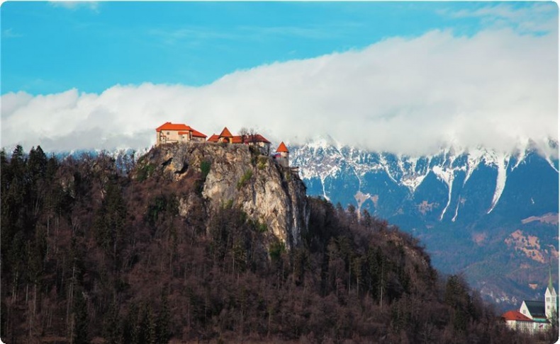 Иллюстрация к книге — Балканы. Окраины империй [i_210.jpg]