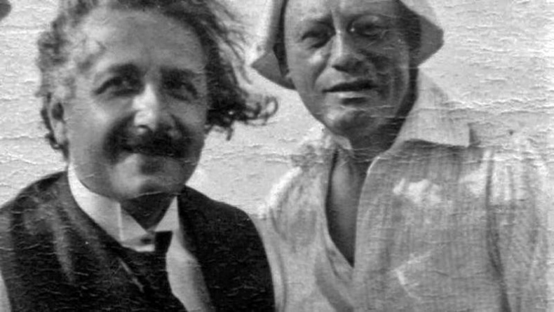 Иллюстрация к книге — Говорит Альберт Эйнштейн [i_048.jpg]