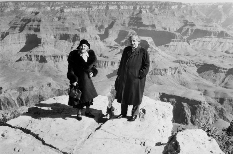 Иллюстрация к книге — Говорит Альберт Эйнштейн [i_053.jpg]