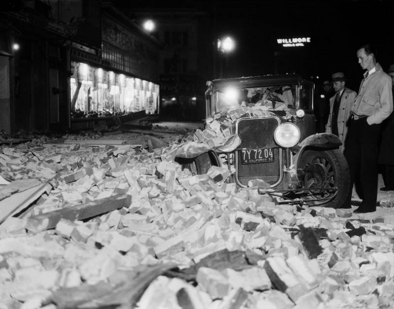 Иллюстрация к книге — Говорит Альберт Эйнштейн [i_060.jpg]