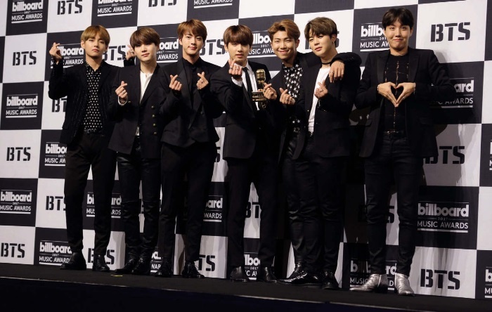 Иллюстрация к книге — BTS. Биография группы, покорившей мир [i_050.jpg]