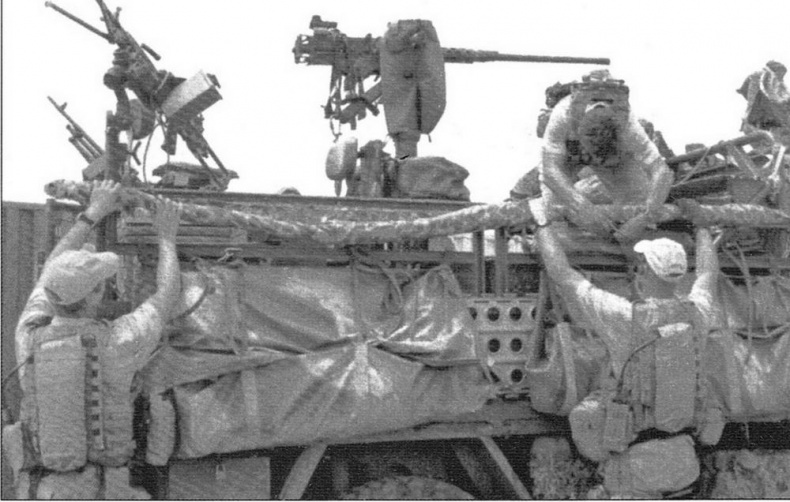 Иллюстрация к книге — Бронетранспортёры на шасси UNIMOG 1950 - 2009 гг. [img_24.jpg]