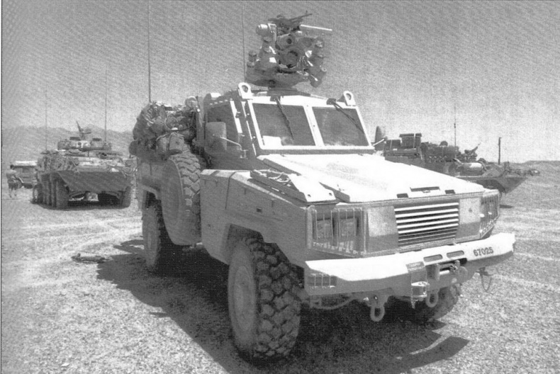 Иллюстрация к книге — Бронетранспортёры на шасси UNIMOG 1950 - 2009 гг. [img_50.jpg]