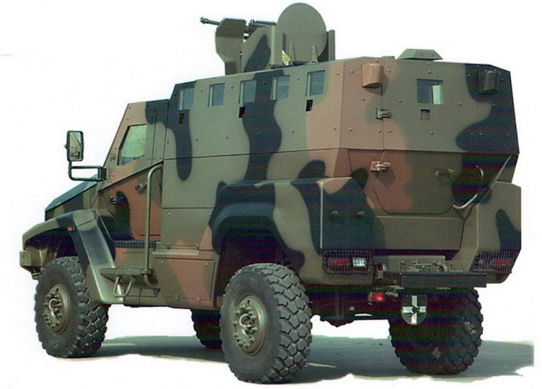 Иллюстрация к книге — Бронетранспортёры на шасси UNIMOG 1950 - 2009 гг. [img_57.jpg]