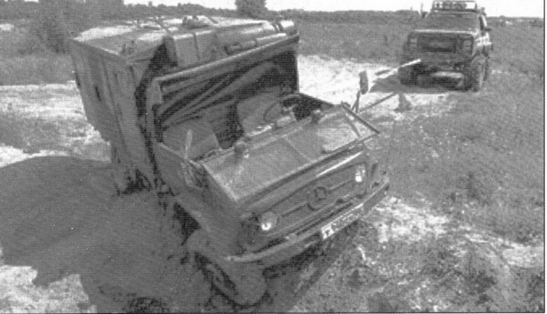 Иллюстрация к книге — Бронетранспортёры на шасси UNIMOG 1950 - 2009 гг. [img_9.jpg]