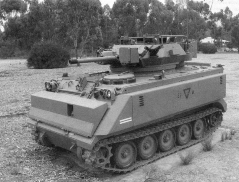 Иллюстрация к книге — Бронетехника армии Австралии [img_50.jpg]