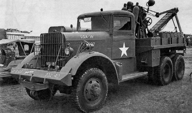 Иллюстрация к книге — Транспортёры танков 1930 -1940 гг. [img_18.jpg]