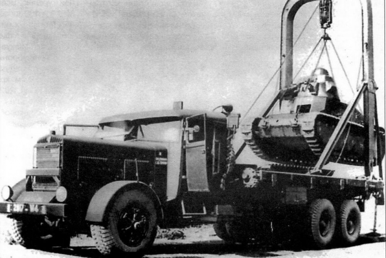 Иллюстрация к книге — Транспортёры танков 1930 -1940 гг. [img_19.jpg]