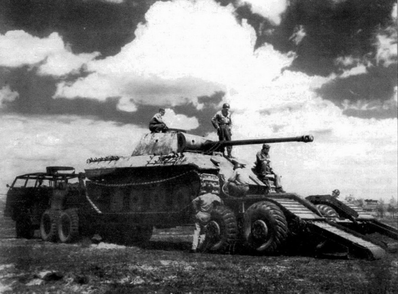 Иллюстрация к книге — Транспортёры танков 1930 -1940 гг. [img_3.jpg]