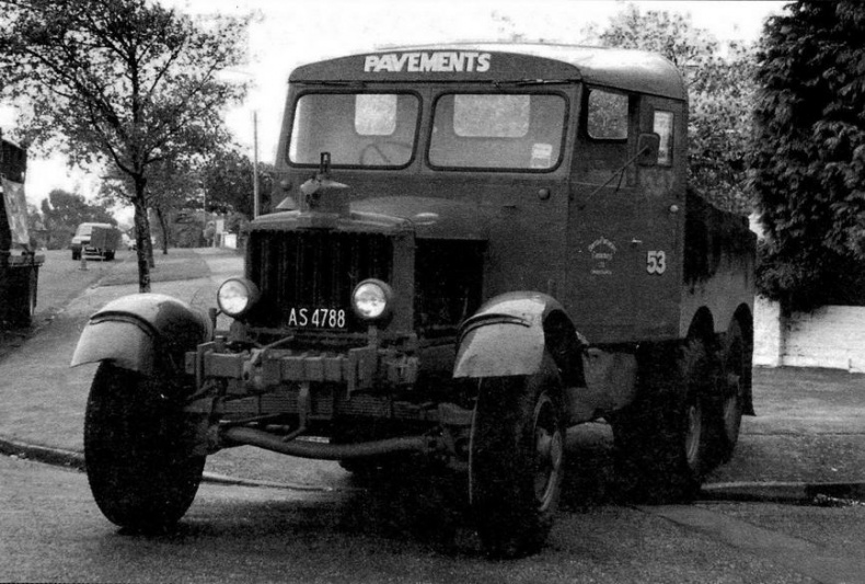 Иллюстрация к книге — Транспортёры танков 1930 -1940 гг. [img_35.jpg]