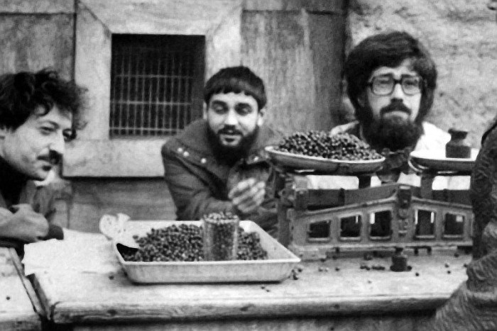 Иллюстрация к книге — Вкратце жизнь [_03_04_05.jpg]