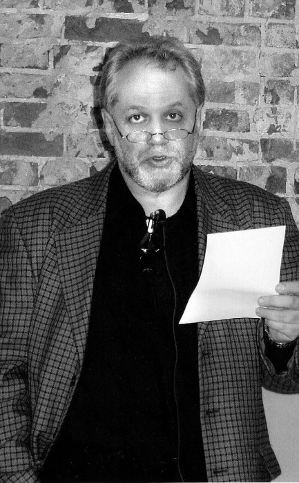 Иллюстрация к книге — Вкратце жизнь [_03_16_1.jpg]