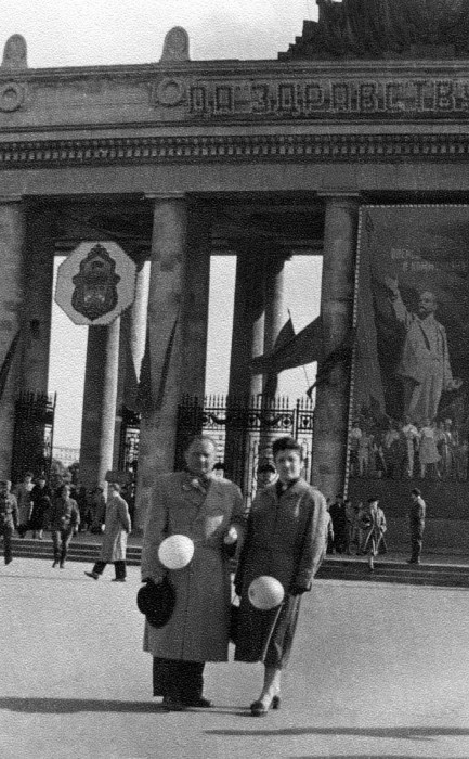 Иллюстрация к книге — Вкратце жизнь [i_009.jpg]