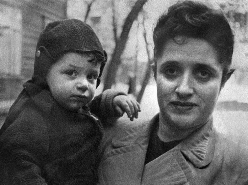 Иллюстрация к книге — Вкратце жизнь [i_010.jpg]