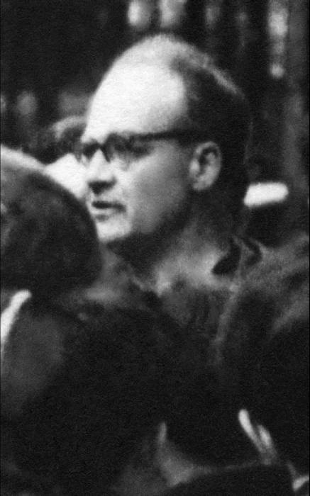 Иллюстрация к книге — Вкратце жизнь [i_032.jpg]