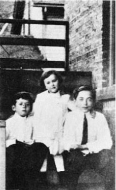 Иллюстрация к книге — McDonalds. Как создавалась империя [_4.jpg]