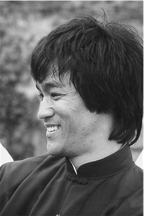 Иллюстрация к книге — Брюс Ли. Путь совершенства [i_048.jpg]