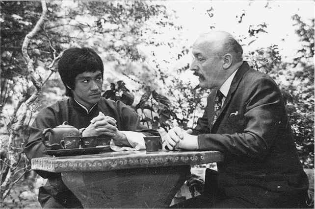 Иллюстрация к книге — Брюс Ли. Путь совершенства [i_059.jpg]