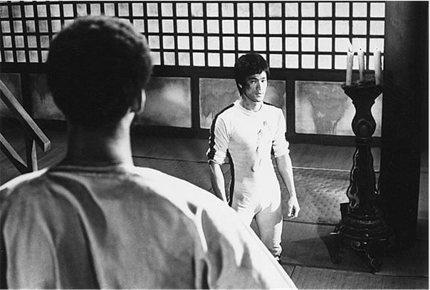 Иллюстрация к книге — Брюс Ли. Путь совершенства [i_079.jpg]