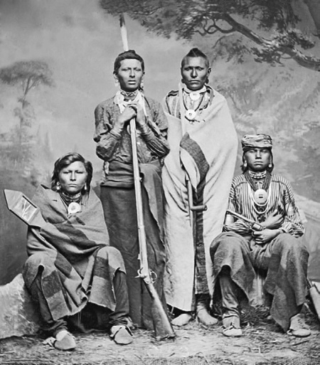 Иллюстрация к книге — Военное дело индейцев Дикого Запада. Самая полная энциклопедия [i_114.jpg]