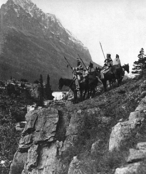 Иллюстрация к книге — Военное дело индейцев Дикого Запада. Самая полная энциклопедия [i_172.jpg]