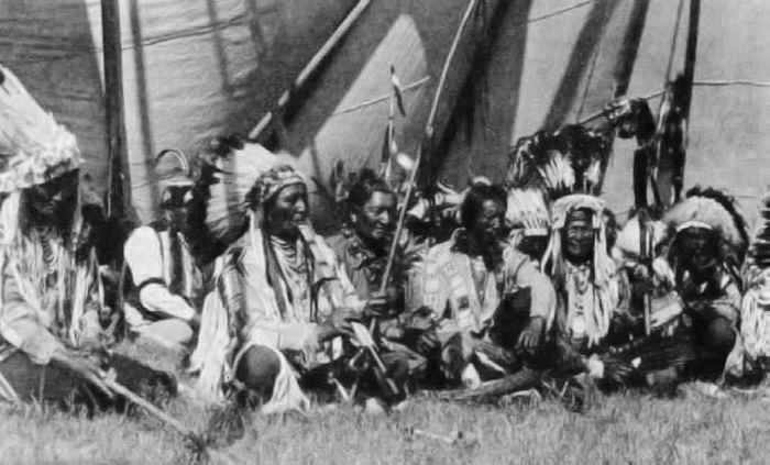 Иллюстрация к книге — Военное дело индейцев Дикого Запада. Самая полная энциклопедия [i_189.jpg]