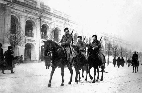 Иллюстрация к книге — Застигнутые революцией. Живые голоса очевидцев [i_041.jpg]