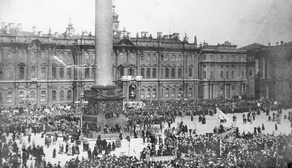 Иллюстрация к книге — Застигнутые революцией. Живые голоса очевидцев [i_046.jpg]