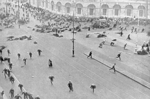 Иллюстрация к книге — Застигнутые революцией. Живые голоса очевидцев [i_067.jpg]