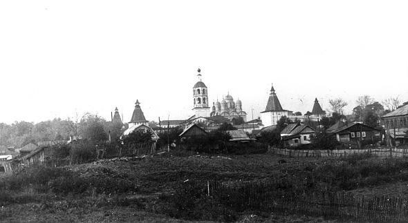 Иллюстрация к книге — Кёнигсберг-13, или Последняя тайна янтарной комнаты [i_031.jpg]