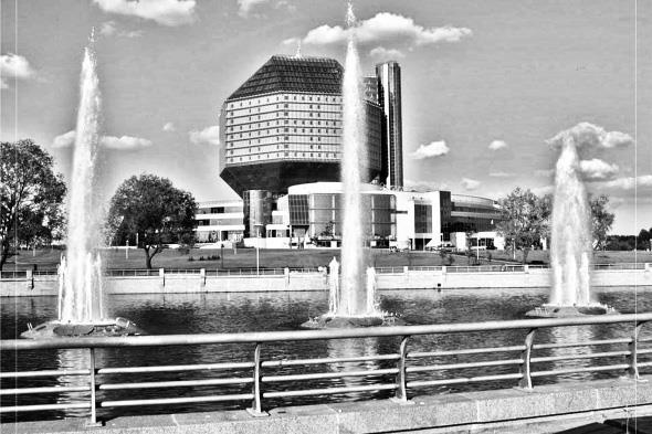 Иллюстрация к книге — Кёнигсберг-13, или Последняя тайна янтарной комнаты [i_062.jpg]