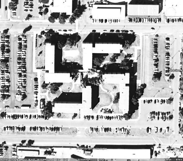 Иллюстрация к книге — Кёнигсберг-13, или Последняя тайна янтарной комнаты [i_104.jpg]