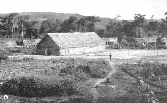 Иллюстрация к книге — Печальные тропики [i_035.jpg]