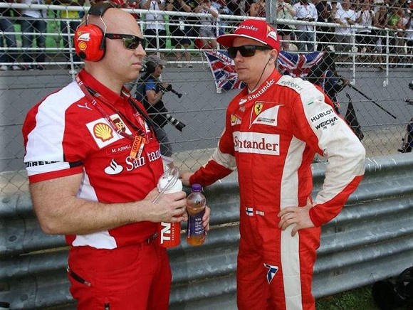 Иллюстрация к книге — Неизвестный Кими Райкконен [i_013.jpg]