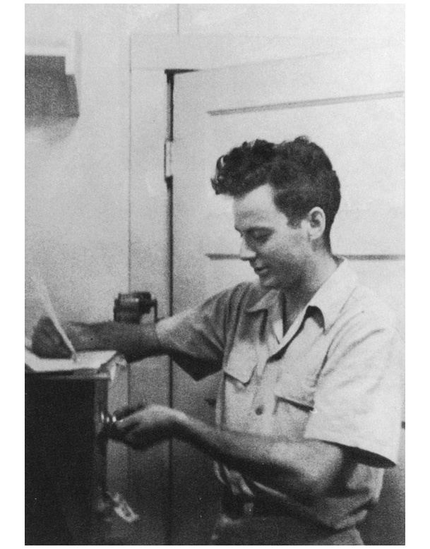 Иллюстрация к книге — Гений. Жизнь и наука Ричарда Фейнмана [i_036.jpg]